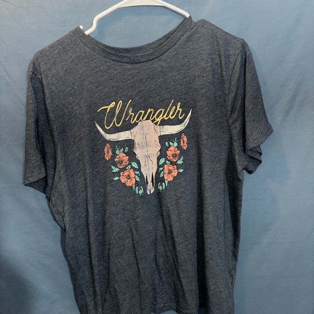 Wrangler Charcoal Graphic Tee with Floral Bull Skull